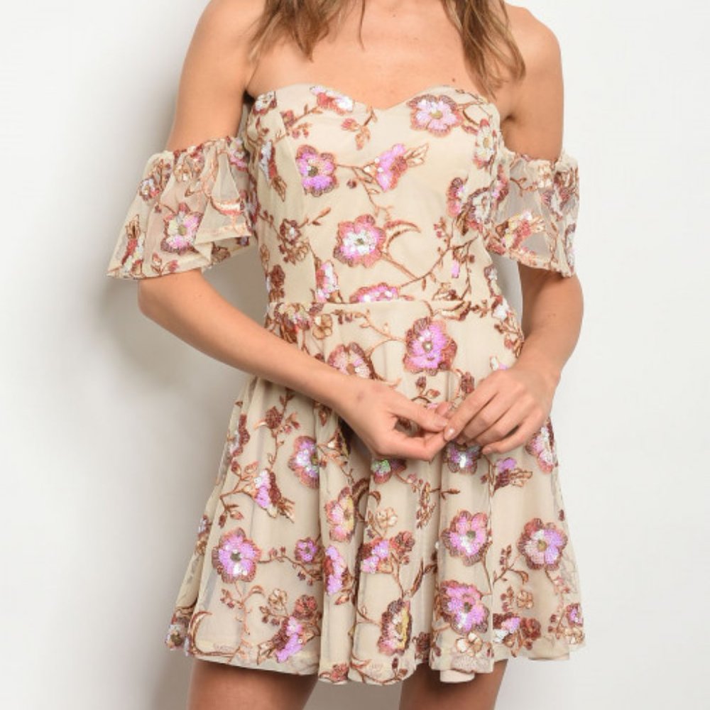 ♥️ Last One! {M} Off-the-Shoulder Sequin Dress